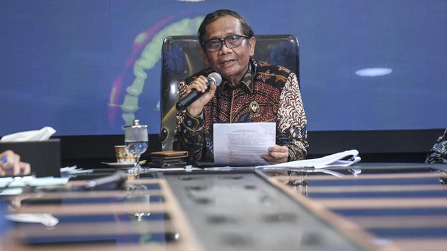Pilihan Kendaraan di area Garasi Mahfud MD yang digunakan Jadi Cawapres Ganjar