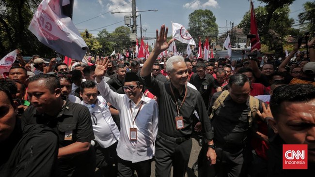 Kemeja Putih Anies-Cak Imin dan juga Ganjar-Mahfud juga Rahasia Baju 5 Tahun